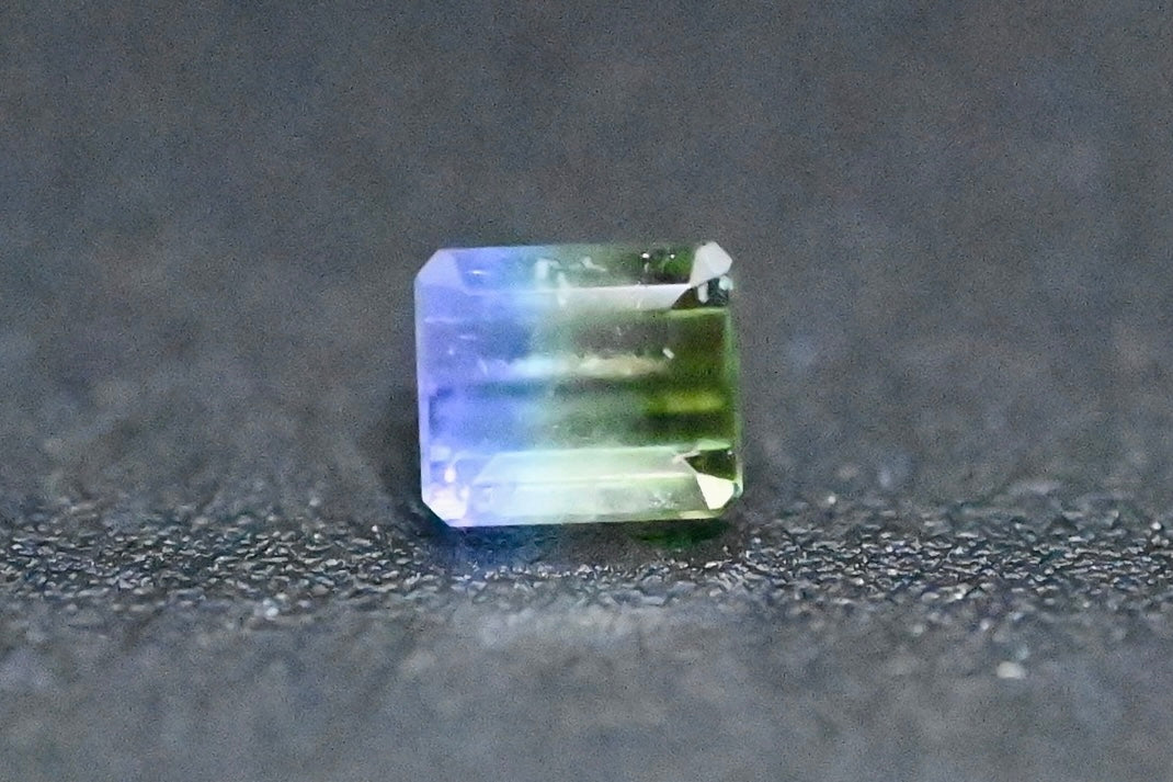 GIA鑑別書付き】ブラジル産NoHeatバイカラーパライバトルマリン 0.25ct – Shis Color