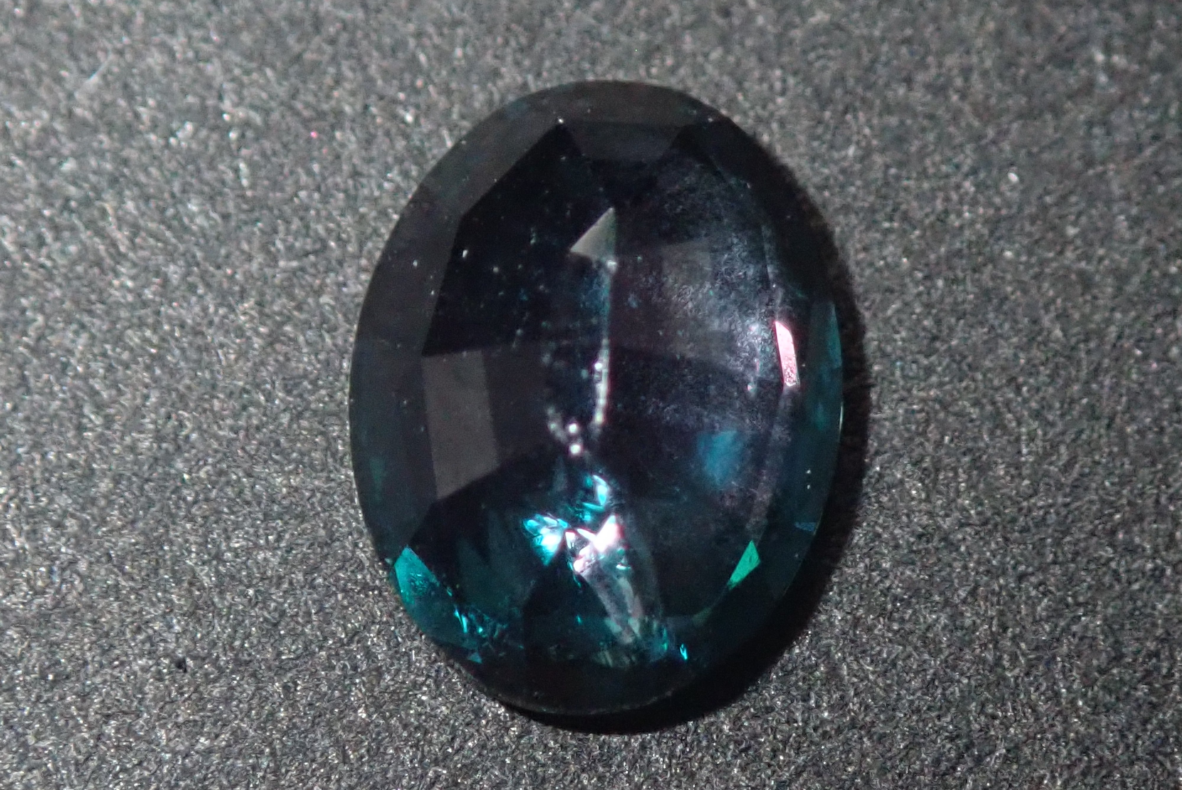 【GIA鑑別書付き】ブラジル産アレキサンドライト0.63ct