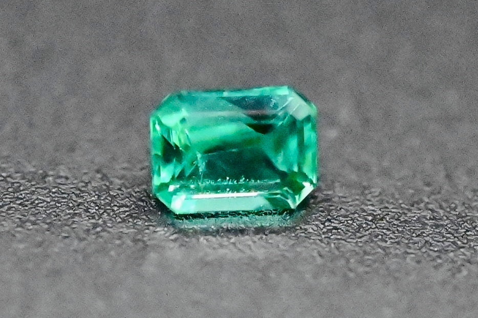 【CGL鑑別書付き】コロンビア産エメラルド0.346ct