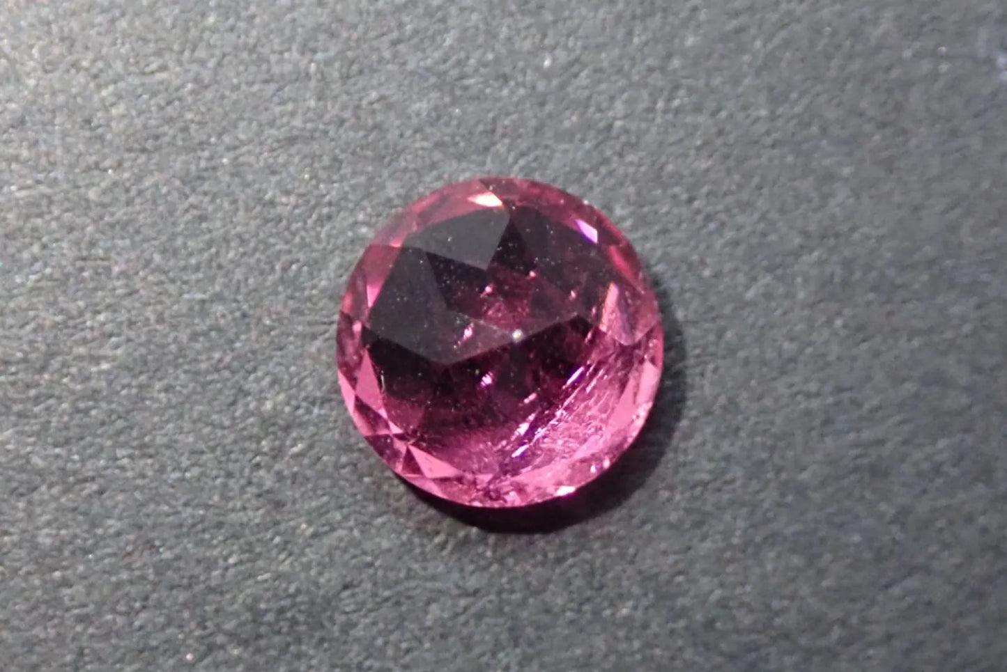 天然ルベライト 0.837ct 約6×6mm ソーティング付き！