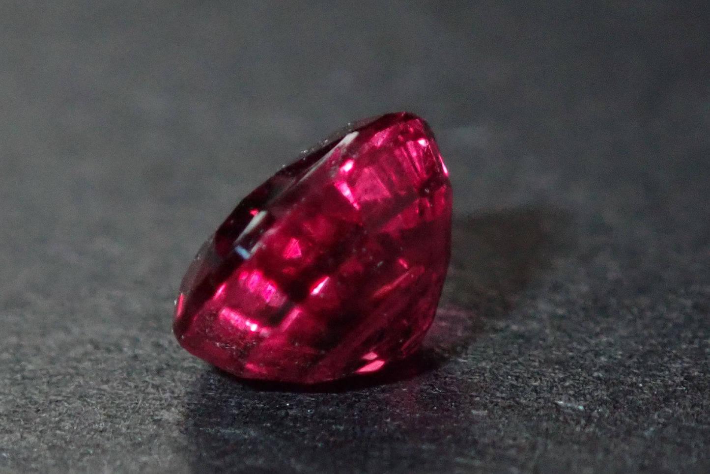 ルビー 0.703ct