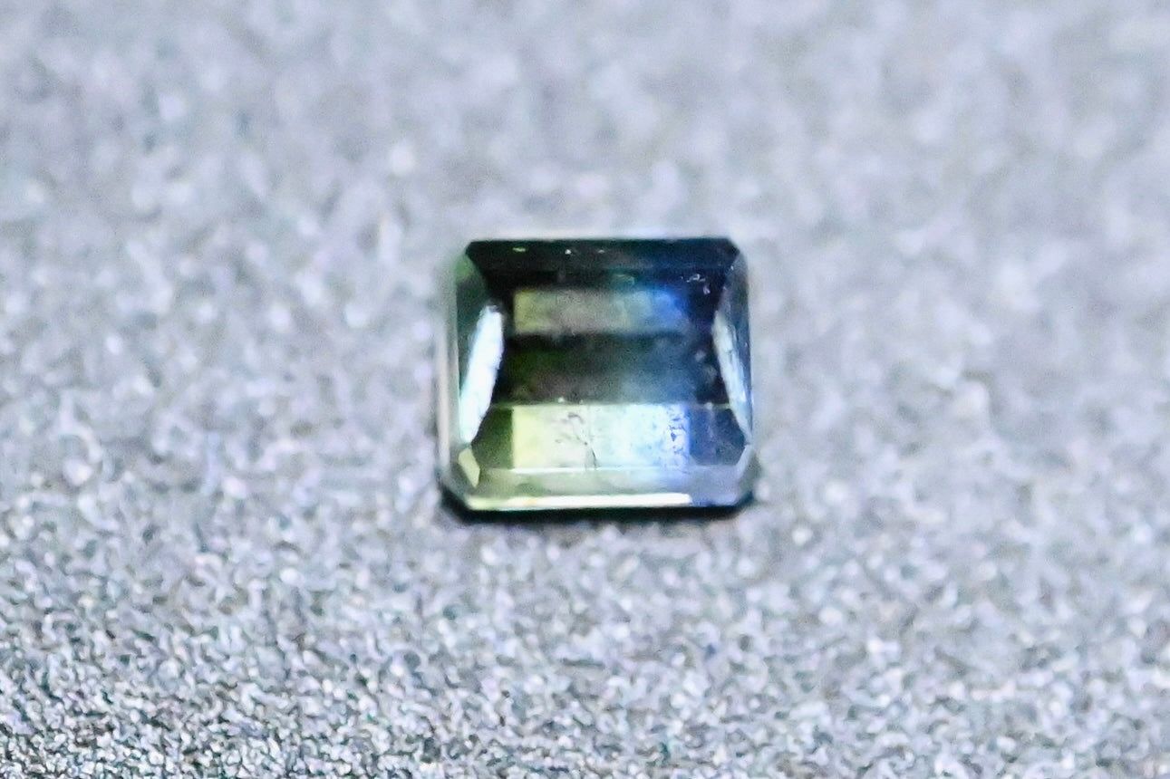 GIA鑑別書付き】ブラジル産NoHeatバイカラーパライバトルマリン 0.25ct – Shis Color