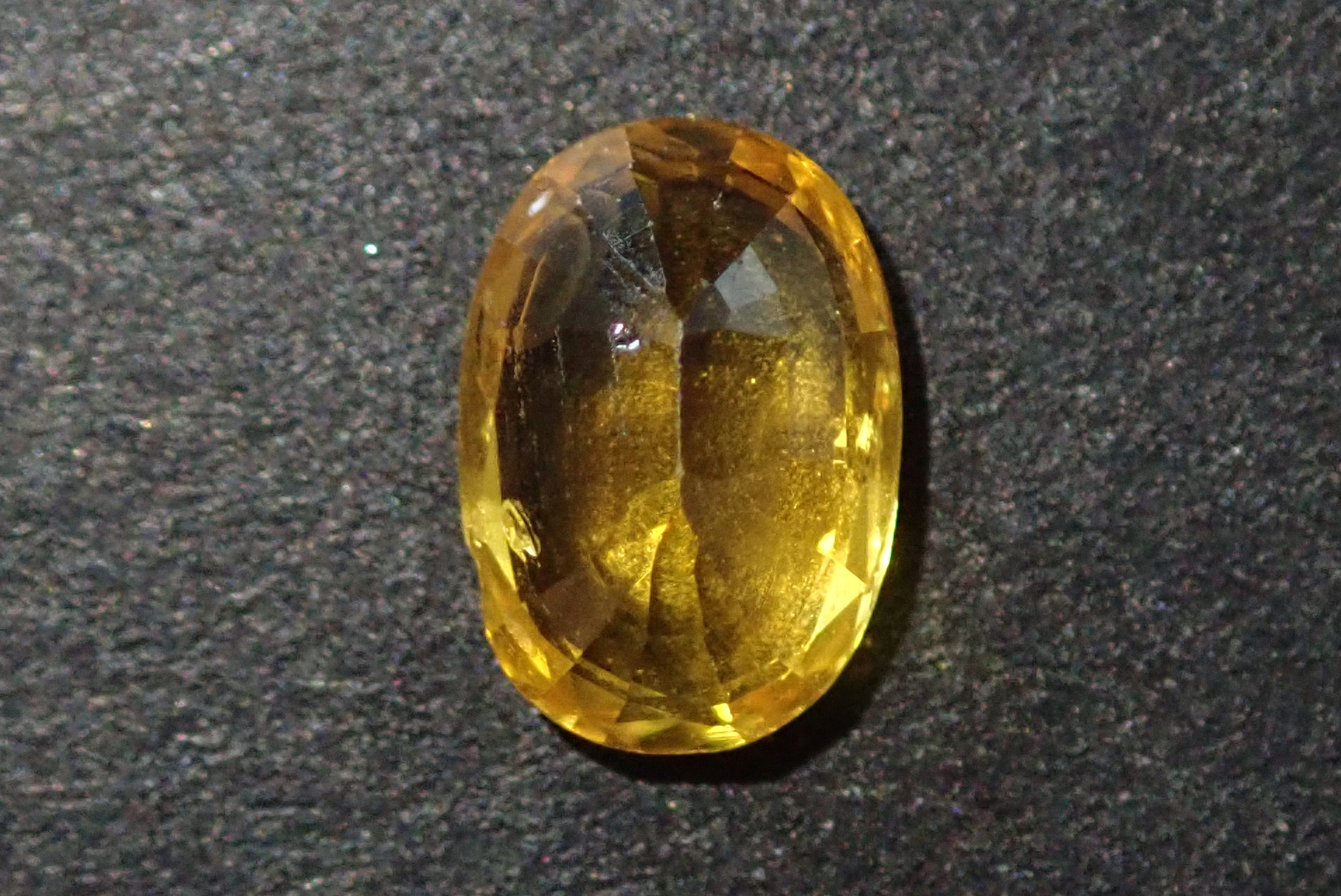 ゴールデンサファイア　ルース　0.517ct サファイア　宝石 ゴールデンサファイア 宝石 ルース ３．２８ＣＴ ゴールデンサファイア