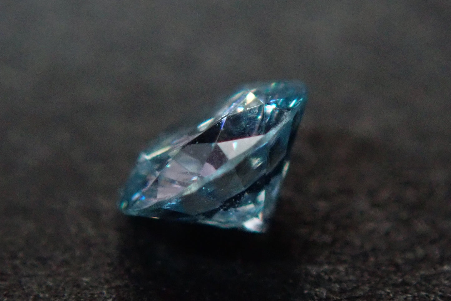 ブルーダイヤモンド 0.087ct