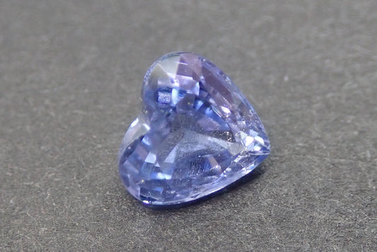 蓝色蓝宝石 0.720 克拉