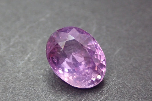 紫粉色蓝宝石 1.890 克拉