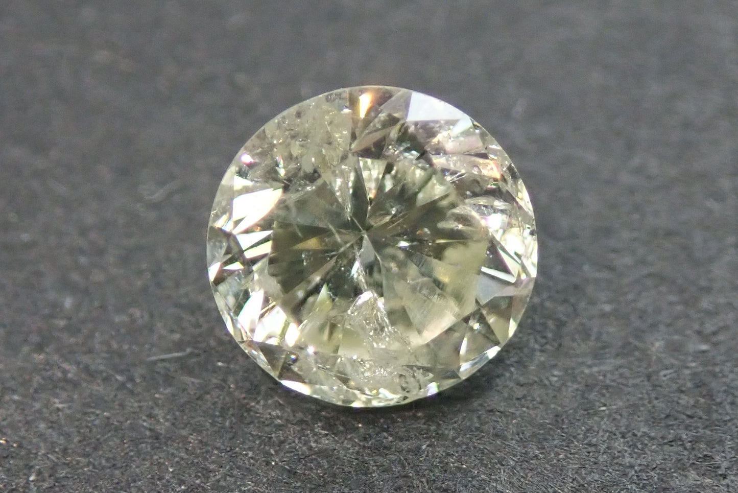 天然イエローダイヤモンド　0.351ct