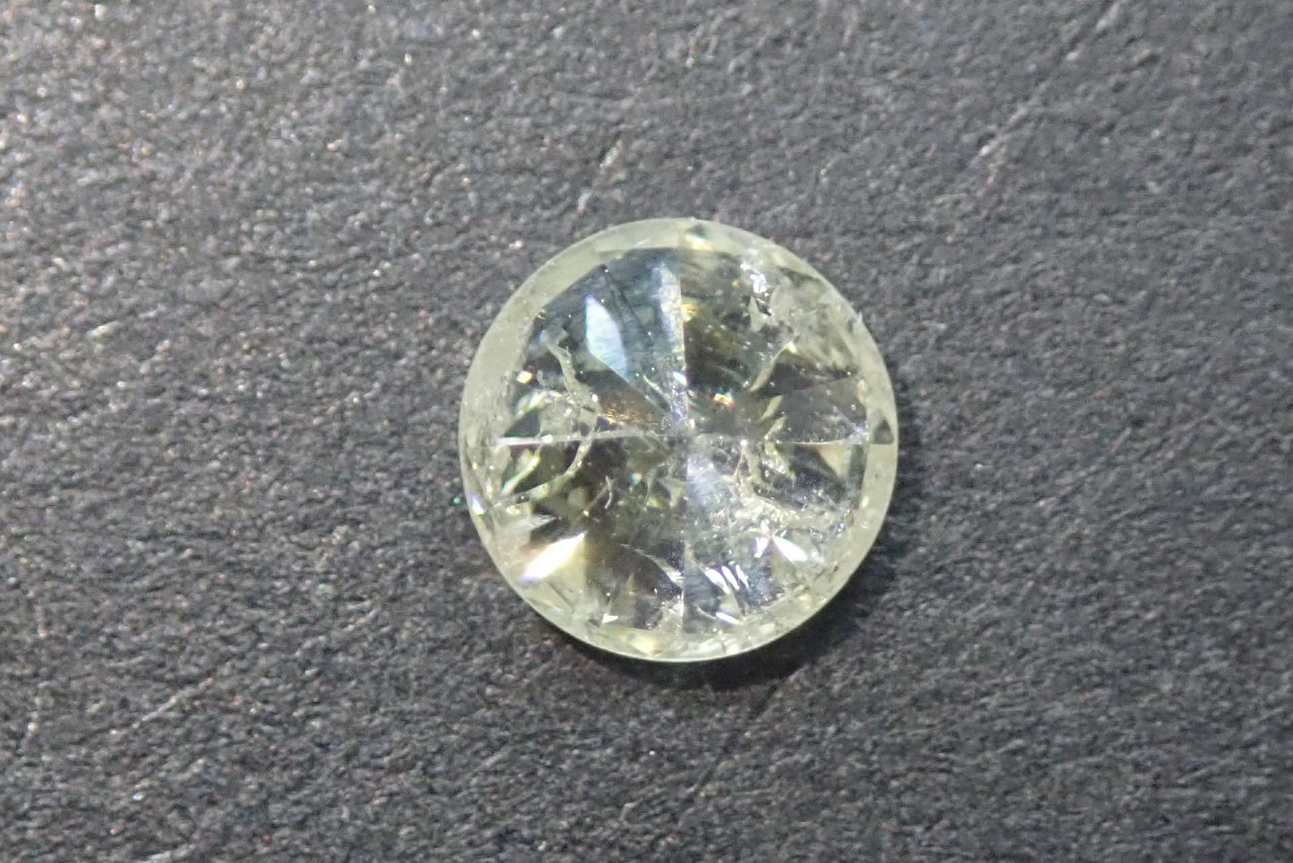 Natural yellow diamond 0.351ct