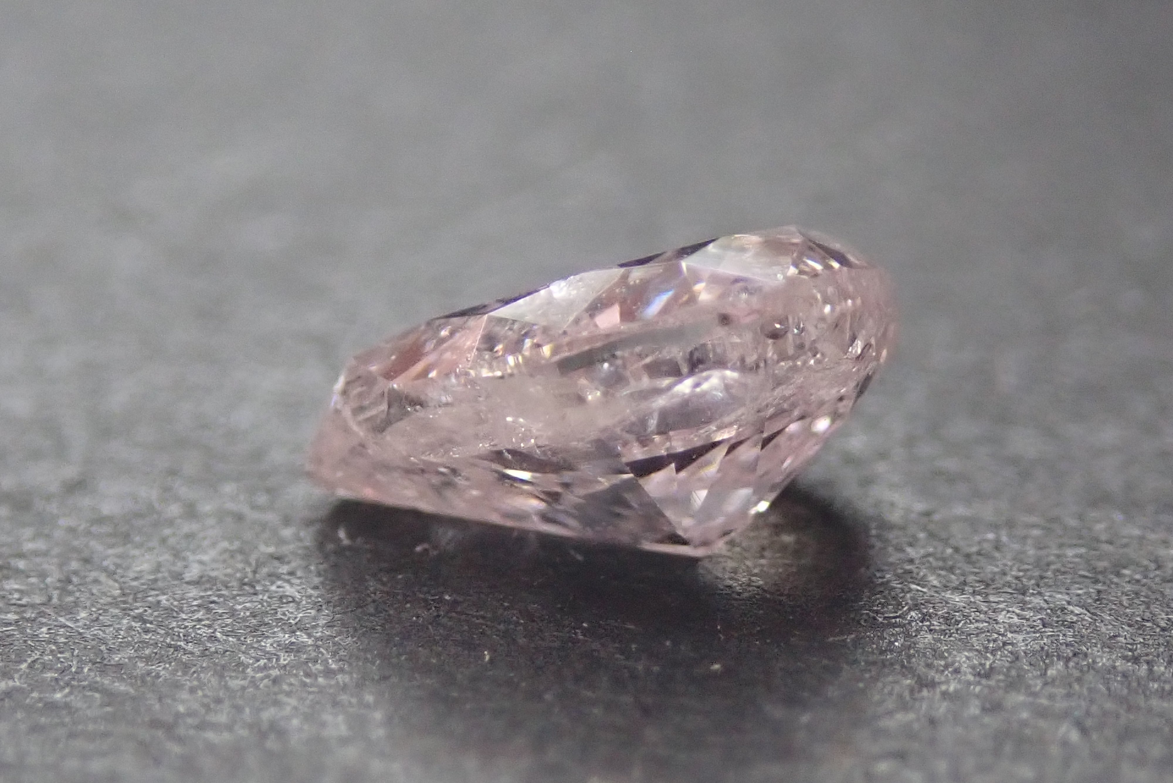 天然ブラウンピンクダイヤモンド 0.583ct – Shis Color