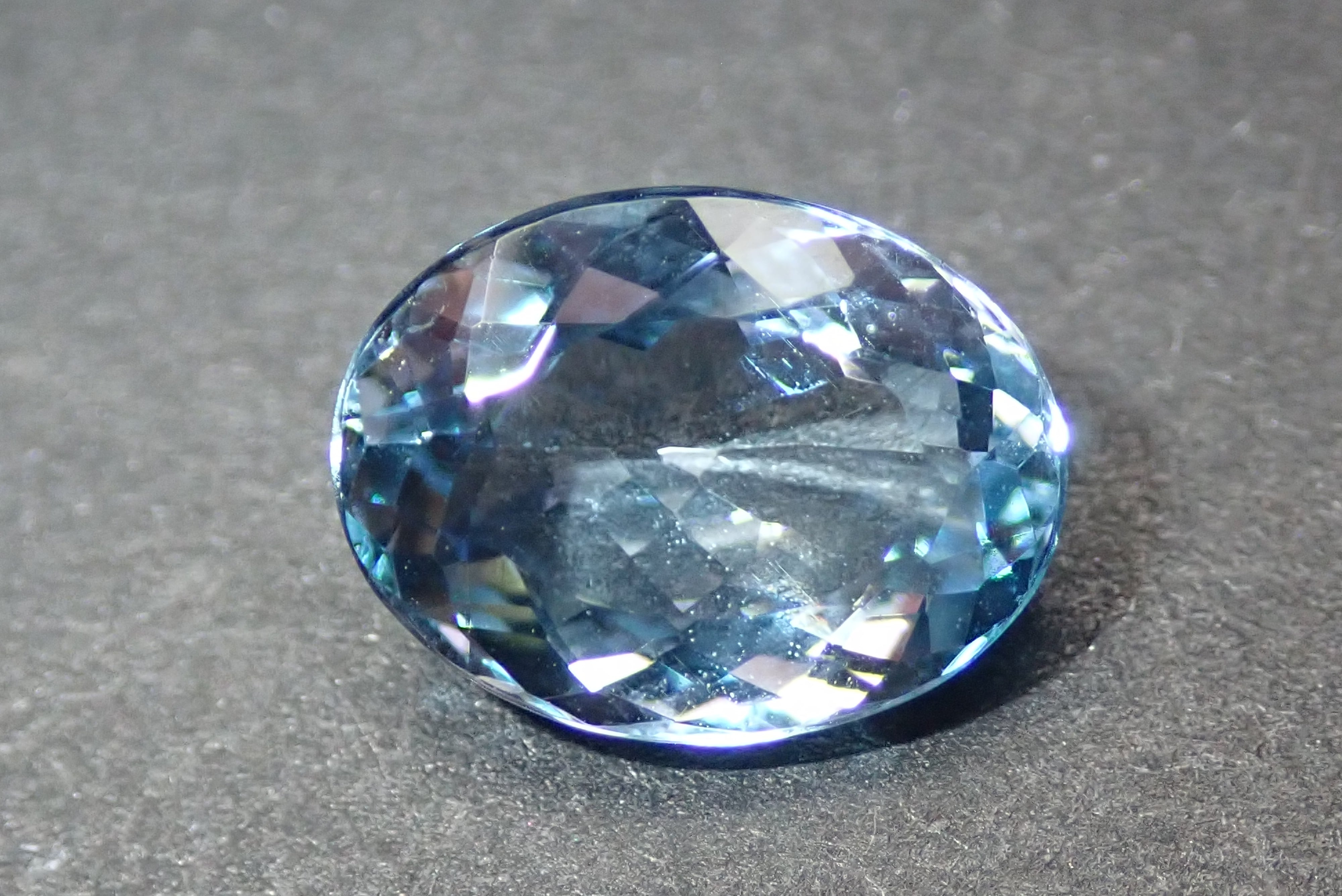 2669 ダイヤモンド ルース 0.402ct D VS1 G  : 瑞浪鉱物展示館