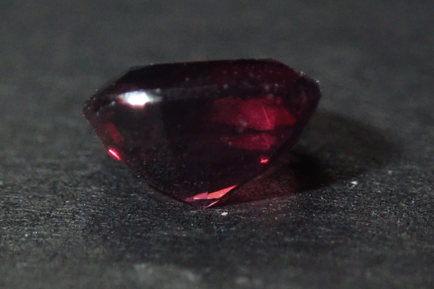 Spinel 0.913ct