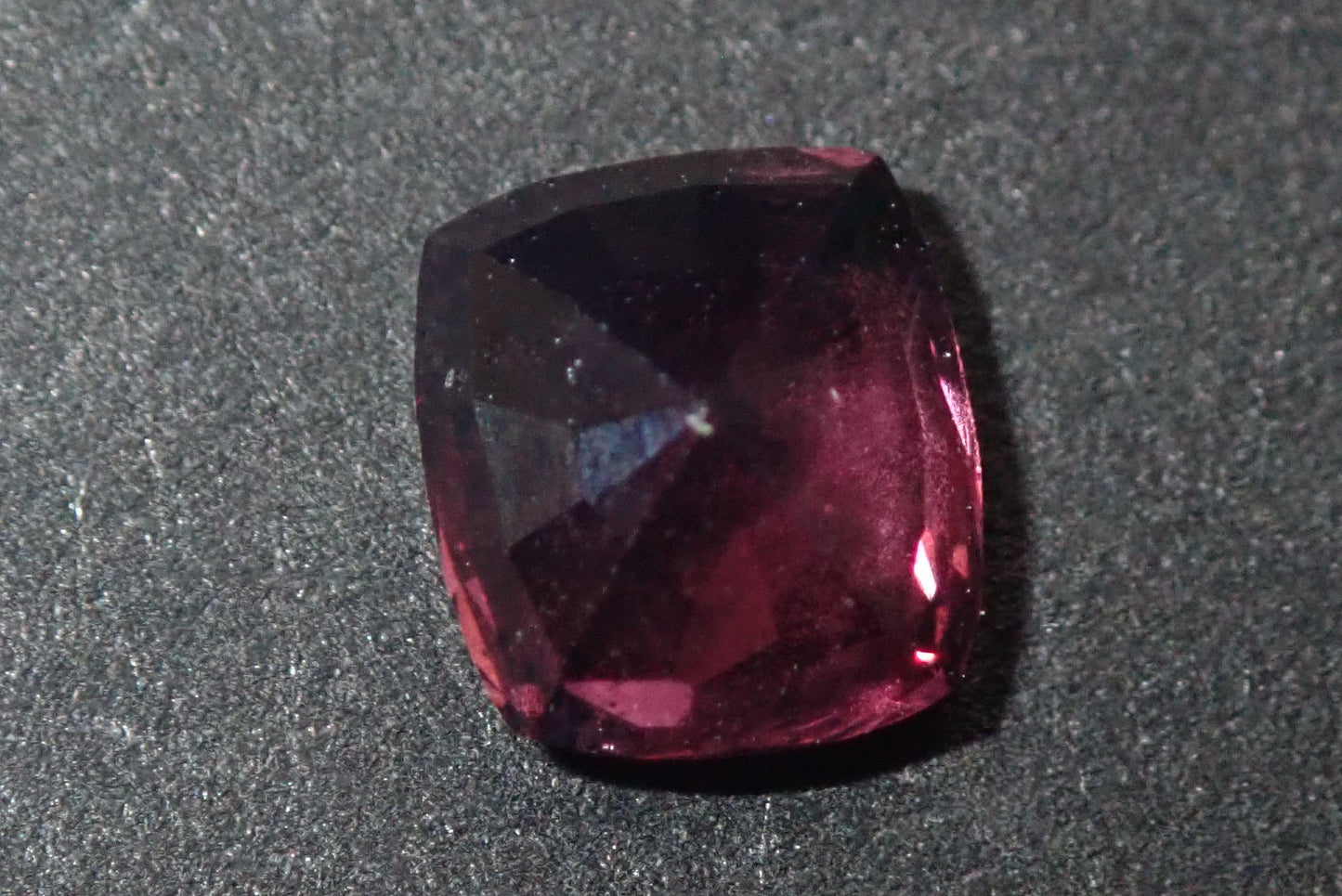 Spinel 0.913ct