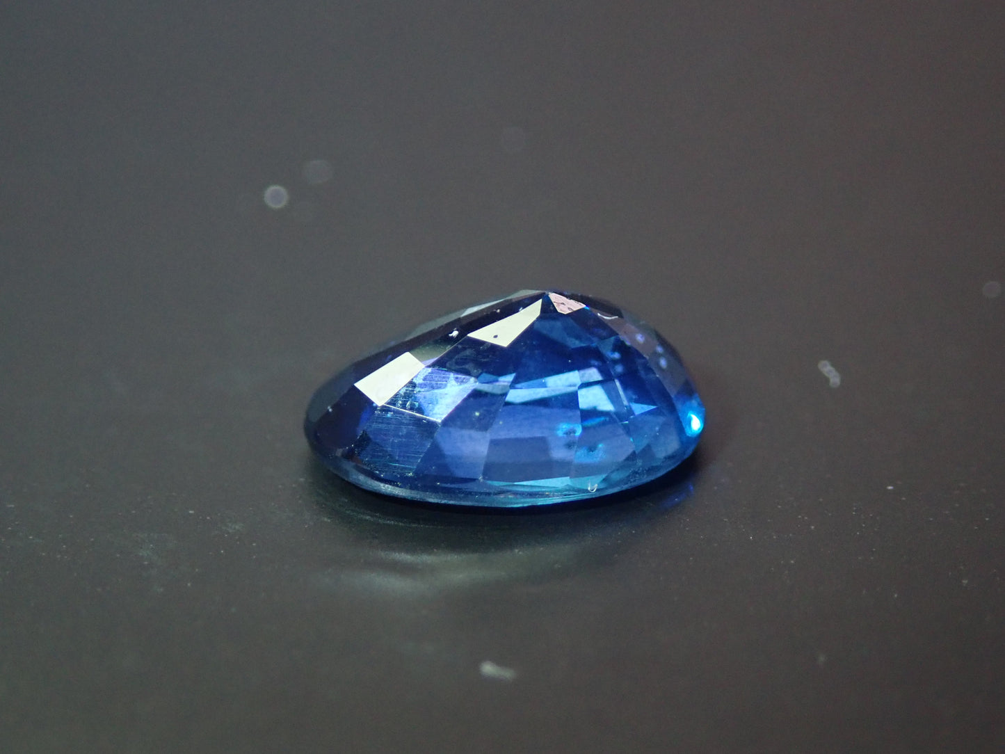 Blue sapphire 2.070ct