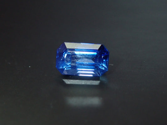 蓝色蓝宝石 1.512 克拉