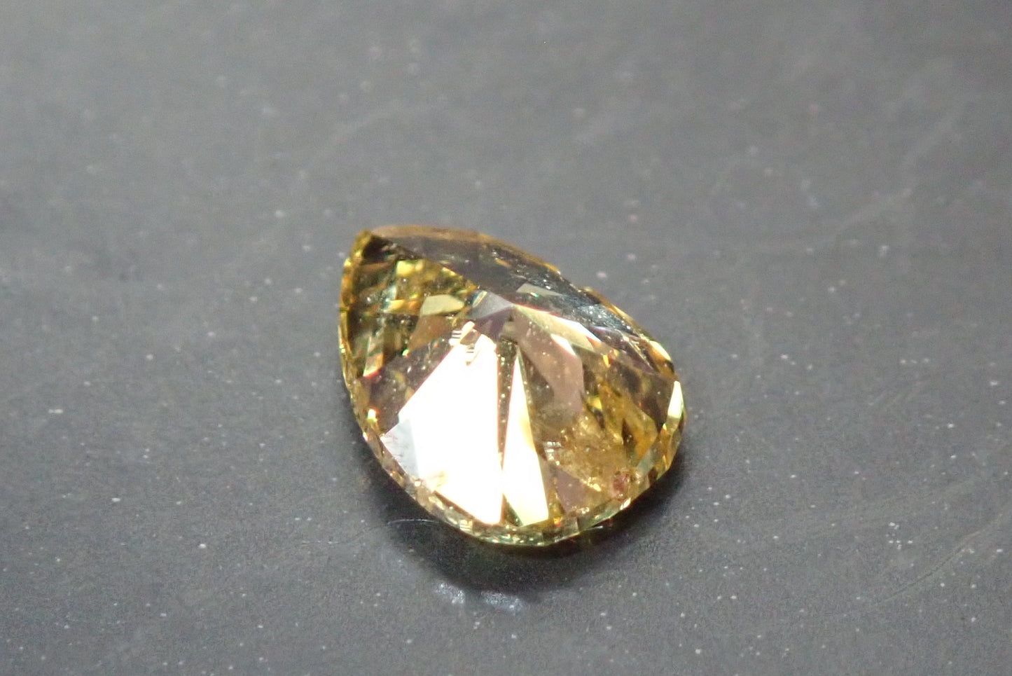 天然ファンシーディープイエローダイヤモンド　0.296ct