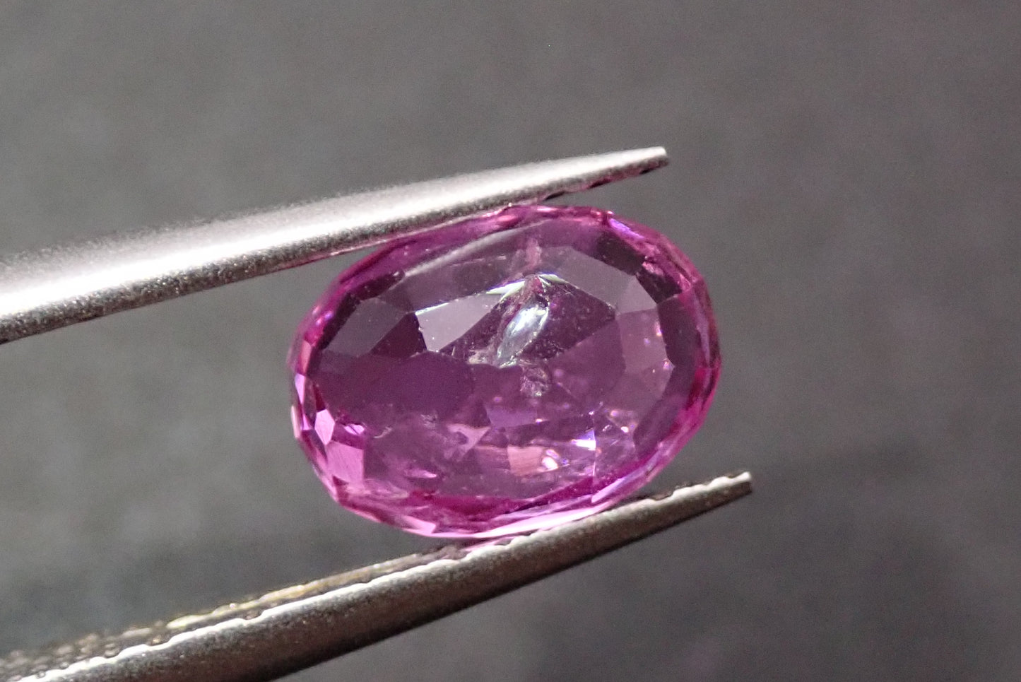 NoHeat pink sapphire 1.818ct