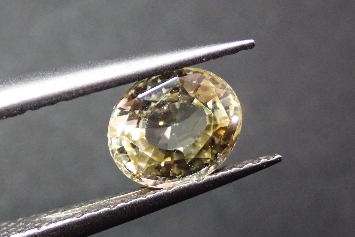 Yellow sapphire 1.326ct
