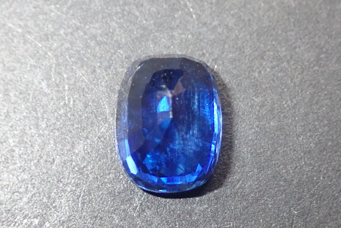 蓝晶石 3.219 克拉