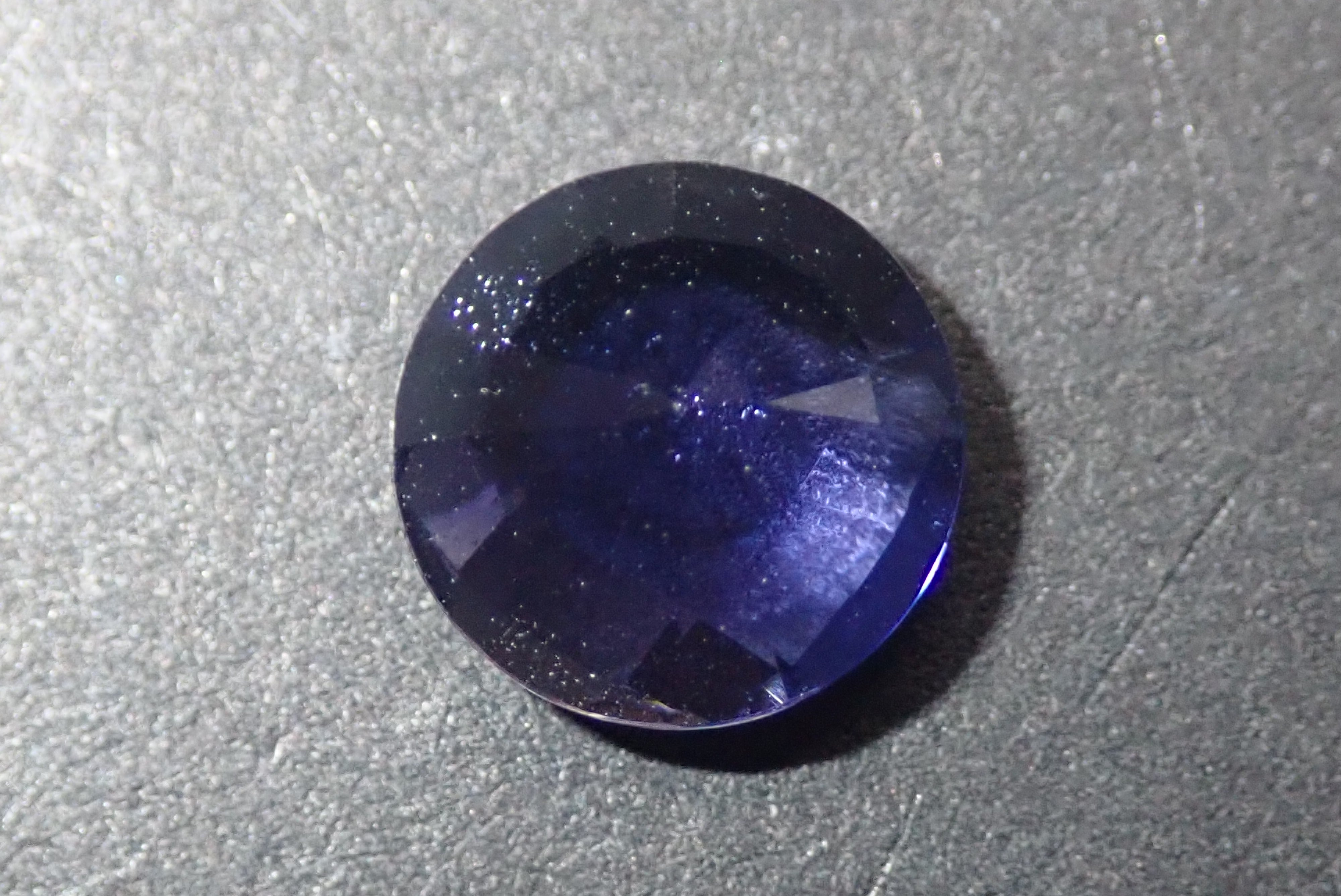 Iolite 1.007ct – Shis Color