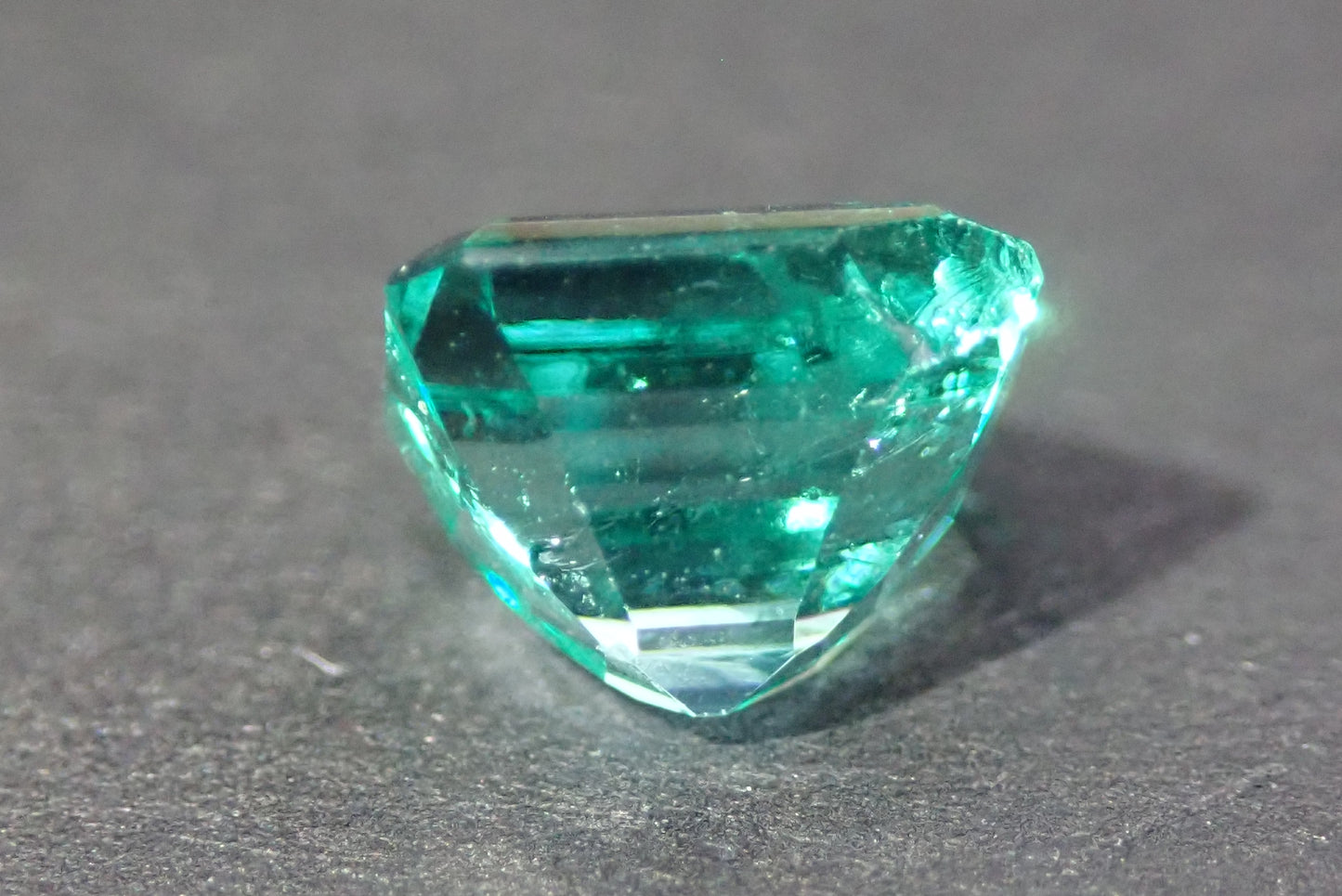 Emerald 0.631ct