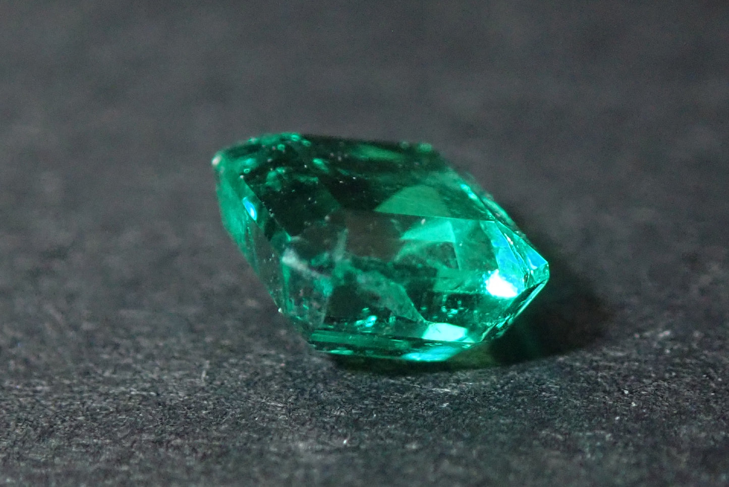 Emerald 0.254ct