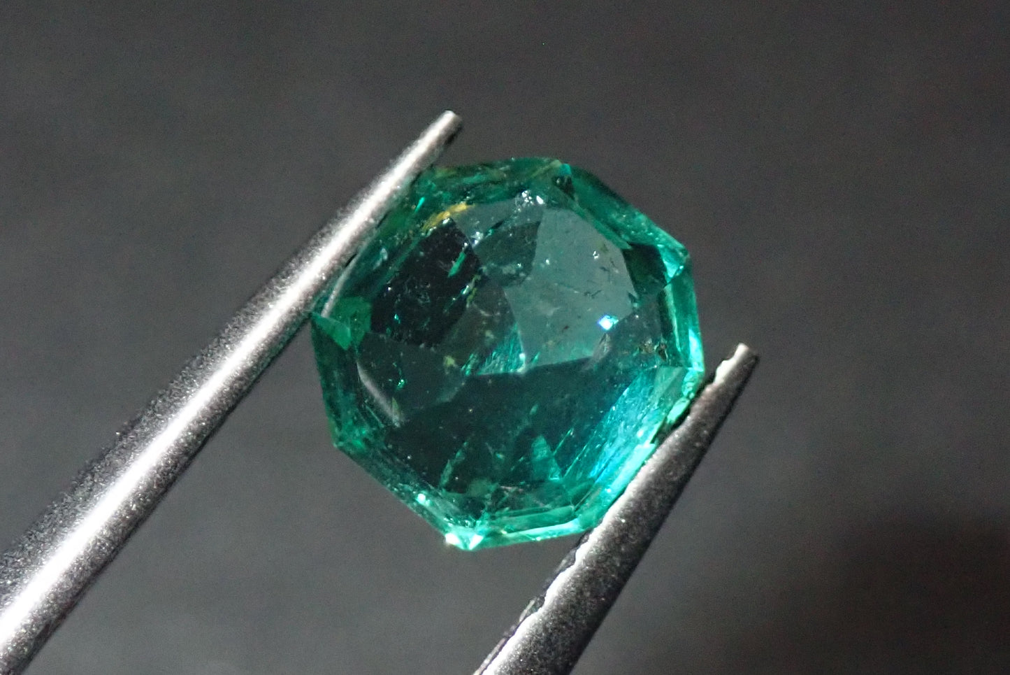 Emerald 0.914ct