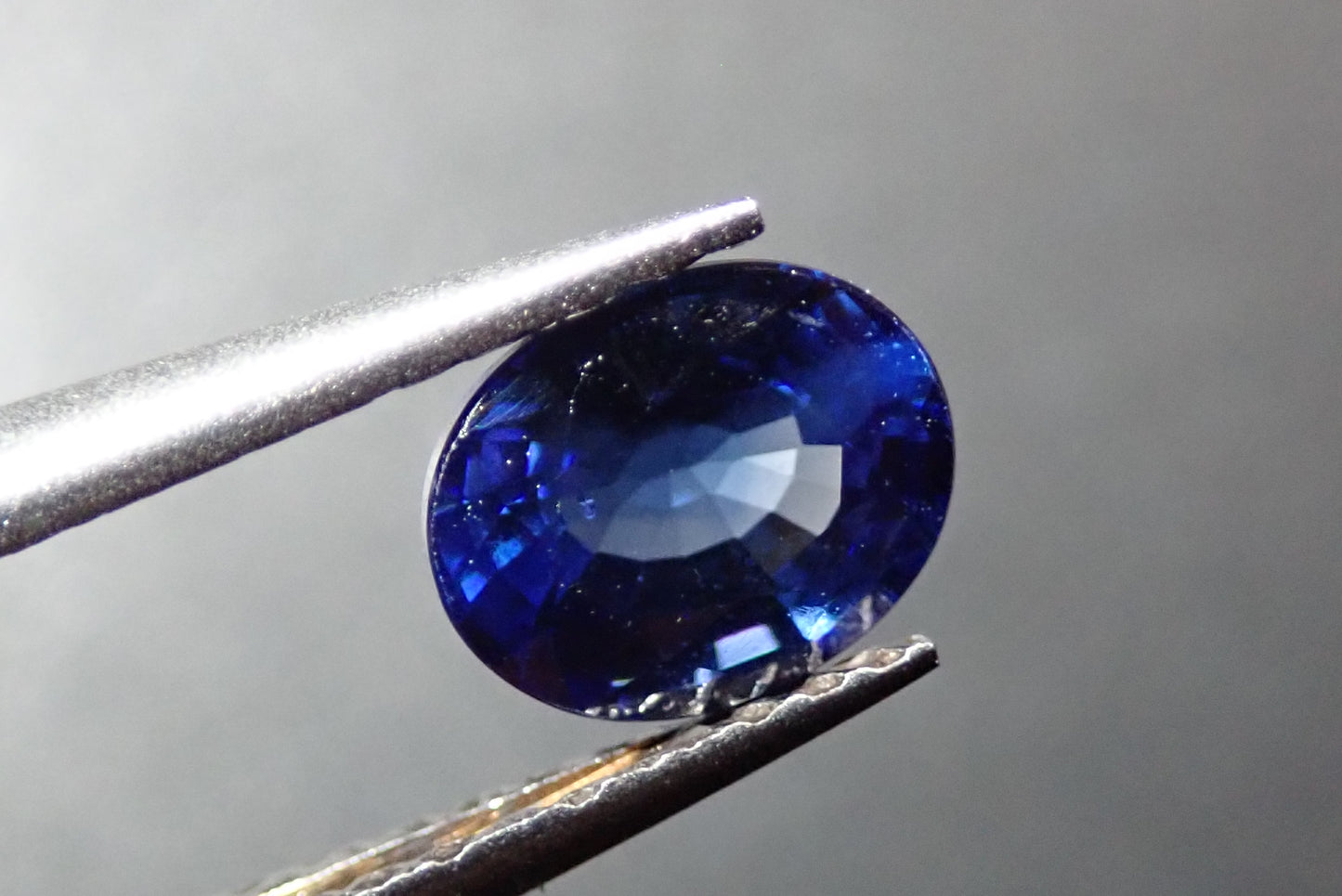 Blue sapphire 1.074ct