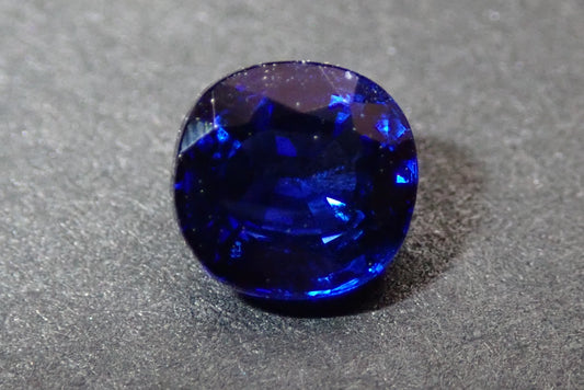 蓝色蓝宝石 0.581 克拉