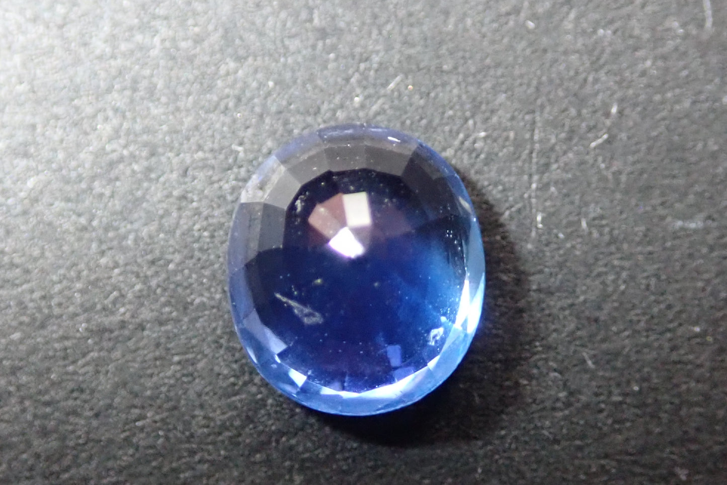 蓝色蓝宝石 1.407 克拉