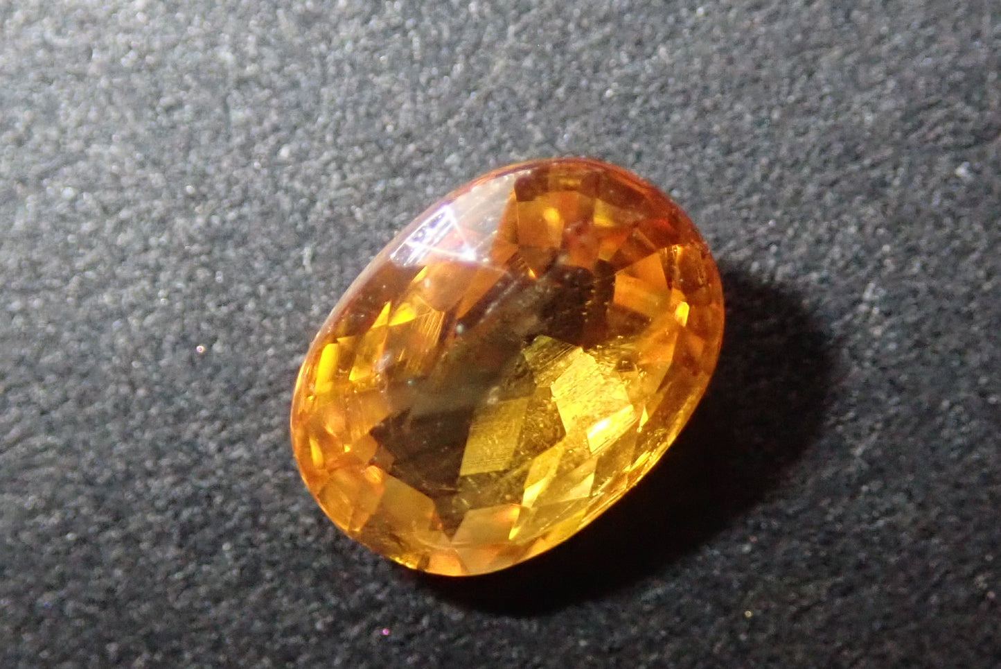 Golden Sapphire 0.477ct