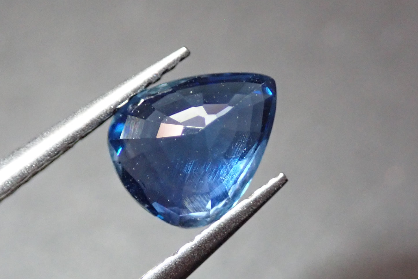 NoHeat blue sapphire 1.345ct